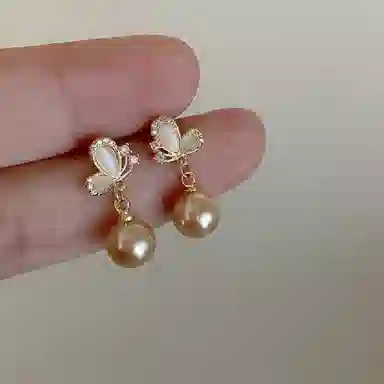 彤彤兔 法式轻奢春夏高级感香槟色耳环气质蝴蝶耳饰品#好运 合金树脂 耳钉 女款