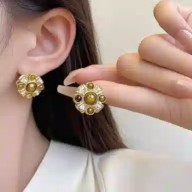 彤彤兔 法式复古高级感轻奢优雅小众百搭设计感耳饰 合金树脂 耳钉 女款