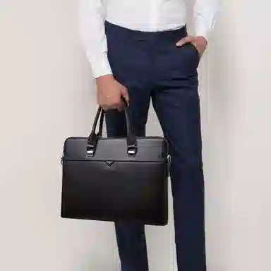 老人头 商务休闲百搭高级感日常通勤斜挎包手提包 头层牛皮 公文包 男款 黑色