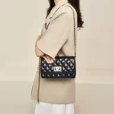 老人头 小香风高级感通勤百搭简约菱格链条 头层牛皮 斜挎包 女款 白色/黑色