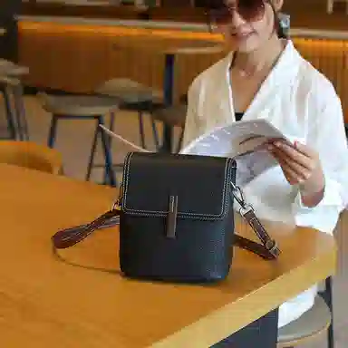 老人头 时尚简约气质通勤高级质感 牛皮革 单肩包 女款 大象灰/米白色/黑色