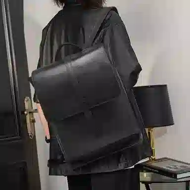 老人头 潮流休闲通勤大容量上课上班早八背包 头层牛皮 双肩包 男款 黑色