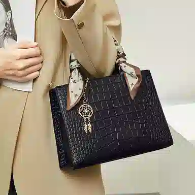 老人头 鳄鱼纹 合成革 手提包 常规 女款 多色