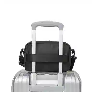 老人头 时尚潮流简约轻便出行单肩休闲百搭通勤包  人造革 斜挎包 常规 男女同款情侣款 黑色/米白色/深灰色