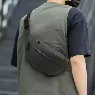 老人头 潮酷休闲百搭简约轻便出行 合成革 腰包 常规 男款 黑色