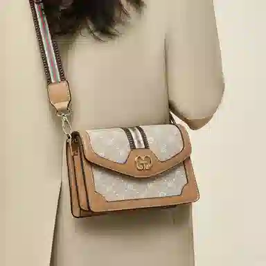 老人头 经典时髦百搭通勤轻便 牛皮 单肩包 女款 杏色