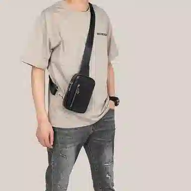 老人头 潮流胸前包通勤百搭高级感 头层牛皮 胸包 常规 男款 黑色