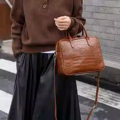 老人头 复古经典鳄鱼纹设计简约时尚单肩斜挎包 牛皮革 手提包 常规 女款 黑色/红色/棕色