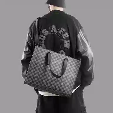 老人头 通勤百搭简约小众设计上班单肩包 合成革 斜挎包 男款 黑色-棋盘格