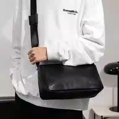 Oldman Head Boston Pillow Bag