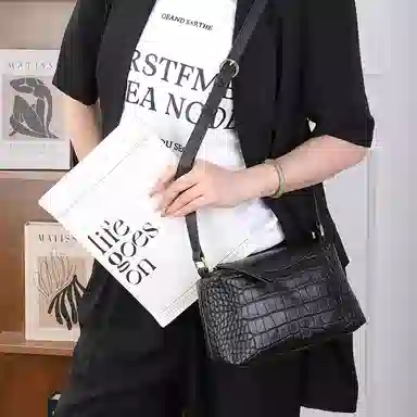 老人头 时尚鳄鱼纹百搭柔软高级质感 牛皮革拼合成革 单肩包 常规 女款 多色