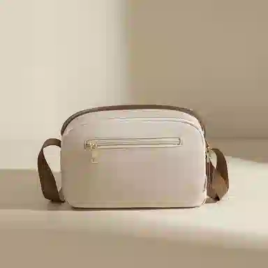 老人头 通勤百搭柔软褶皱设计小众设计感休闲 牛津纺 斜挎包 女款 赫本黑/果仁杏