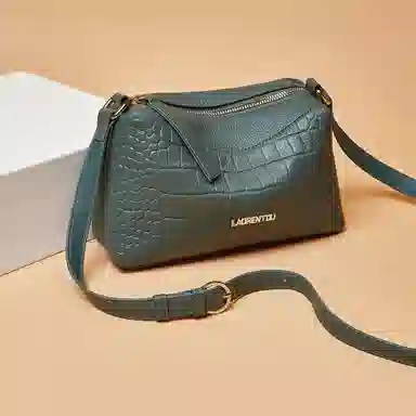 老人头 时尚鳄鱼纹百搭柔软高级质感 牛皮革拼合成革 单肩包 常规 女款 多色