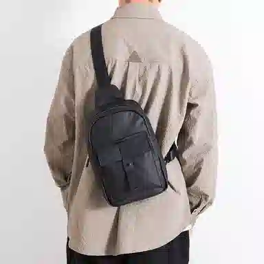 老人头 简约通勤商务时尚 合成革 胸包 男款 黑色