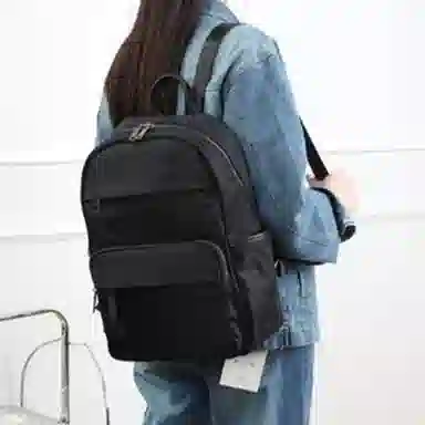 老人头 高颜值时尚简约通勤百搭大容量 织物 双肩包 常规 男女同款情侣款 黑色