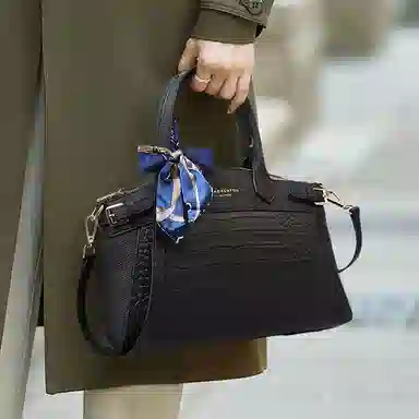 老人头 时尚通勤百搭优雅大气单肩斜挎 牛皮革拼合成革 手提包 常规 女款 黑色/灰色