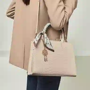 老人头 鳄鱼纹 合成革 手提包 常规 女款 多色