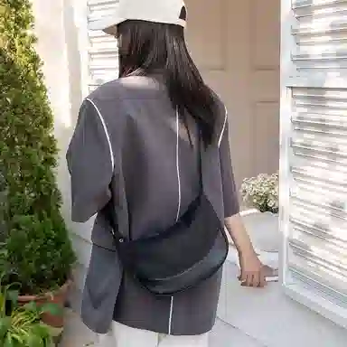 老人头 简约时尚百搭小众通勤轻便 织物 单肩包 常规 女款 黑色