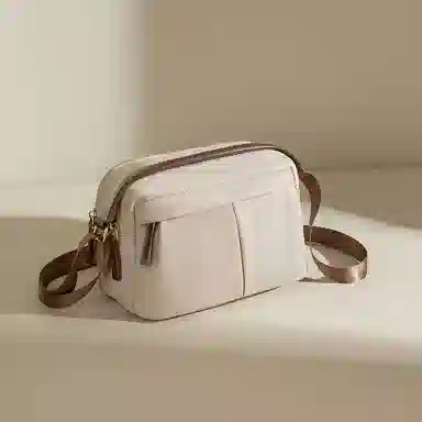 老人头 通勤百搭柔软褶皱设计小众设计感休闲 牛津纺 斜挎包 女款 赫本黑/果仁杏