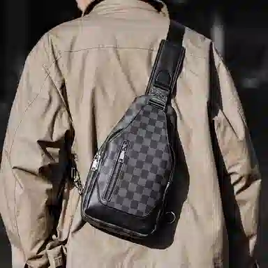 老人头 经典时尚潮流百搭 合成革 胸包 常规 男款 黑色