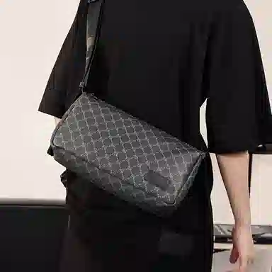 Oldman Head Boston Pillow Bag