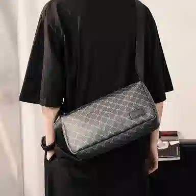 Oldman Head Boston Pillow Bag