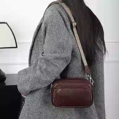 老人头 休闲简约轻便气质纯色相机包 头层牛皮 斜挎包 女款 黑色/咖色/红色/棕色