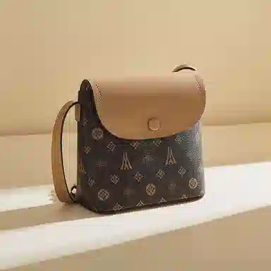 老人头 时尚百搭手机包 合成革 单肩斜挎包 常规 女款 咖啡色