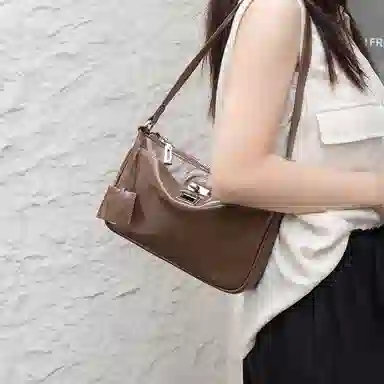 老人头 小众设计感时尚通勤百搭轻便 头层牛皮 斜挎单肩包 女款 多色