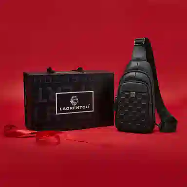 老人头 商务通勤轻便出行单肩斜挎包 头层牛皮 胸包 男款 黑色