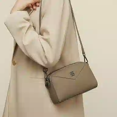 老人头 简约高级感百搭 牛皮拼合成革 单肩包 女款 黑色