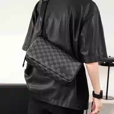 Oldman Head Boston Pillow Bag