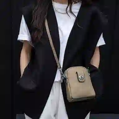 老人头 复古时尚百搭复古高颜值简约设计小巧轻便手机包 头层牛皮 单肩斜挎包 女款 黑色/米白色/灰色/焦糖色