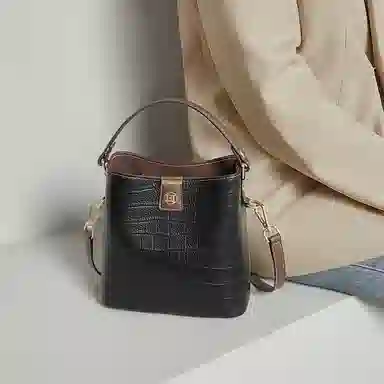 老人头 时尚通勤百搭高级感 牛皮 单肩手提包 常规 女款 黑色