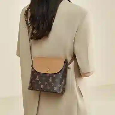 老人头 时尚百搭手机包 合成革 单肩斜挎包 常规 女款 咖啡色