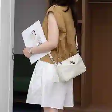 老人头 小众设计感时尚通勤百搭轻便 头层牛皮 斜挎单肩包 女款 多色