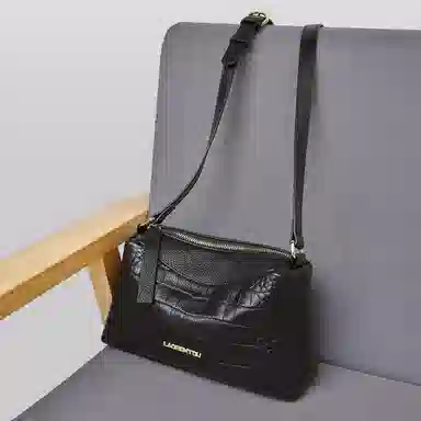 老人头 时尚鳄鱼纹百搭柔软高级质感 牛皮革拼合成革 单肩包 常规 女款 多色