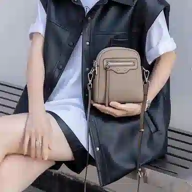 老人头 小众复古通勤简约时尚百搭 牛皮革 单肩斜挎包 女款 米白色/黑色/灰色