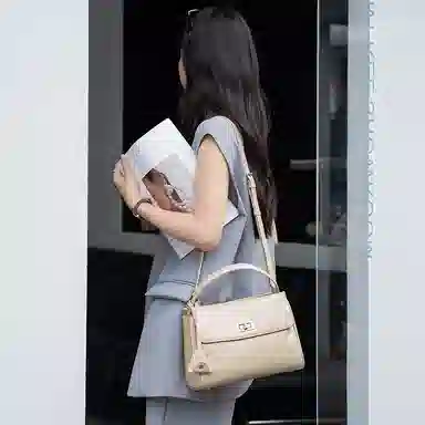 老人头 法式高级质感日常通勤百搭单肩斜挎包 头层牛皮 手提包 常规 女款 多色