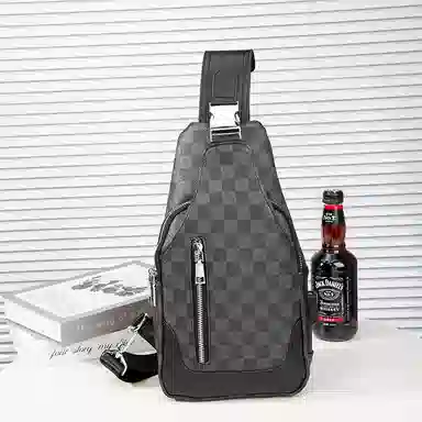 老人头 经典时尚潮流百搭 合成革 胸包 常规 男款 黑色