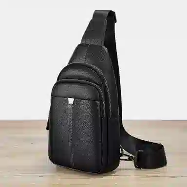 老人头 简约休闲时尚商务通勤 头层牛皮 单肩斜挎胸包 男款 黑色