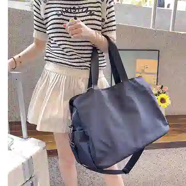 老人头 简约休闲纯色旅游行李袋 织物 单肩斜挎旅行包 女款 黑色