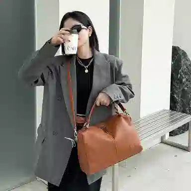 老人头 休闲百搭通勤 牛皮拼合成革 手提包 女款 多色