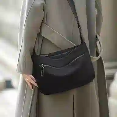 老人头 休闲简约百搭潮流通勤轻便 织物 单肩包斜挎包 女款 黑色