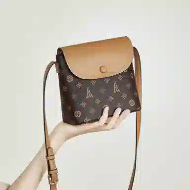 老人头 时尚百搭手机包 合成革 单肩斜挎包 常规 女款 咖啡色