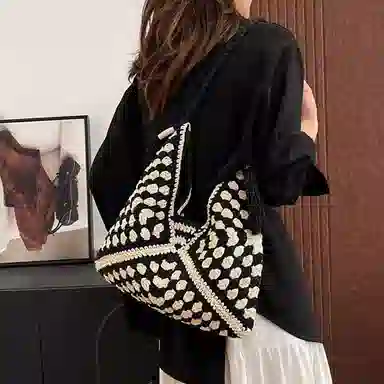 老人头 轻便出行小众百搭通勤托特腋下包 织物 单肩包 女款 米色/黑白色