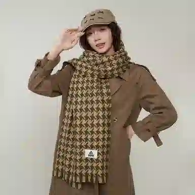 PEAK Houndstooth Scarf
