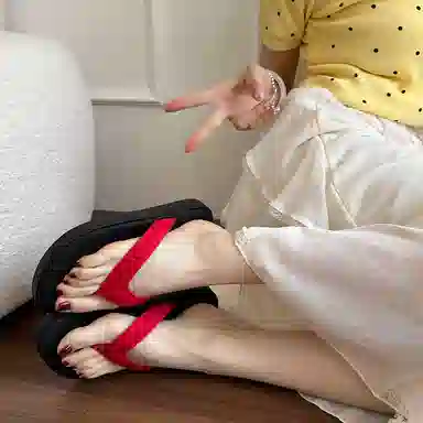 美洲爵士 平底舒适百搭简约沙滩人字拖鞋 女
