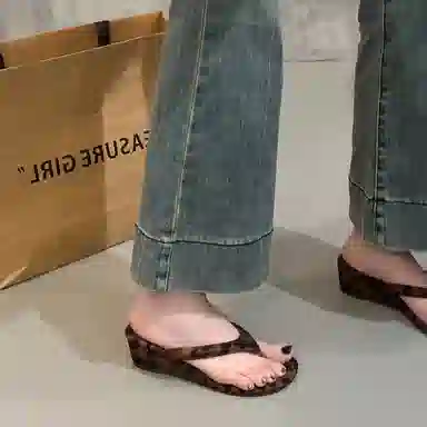 美洲爵士 小众时尚豹纹通勤百搭人字拖鞋 女