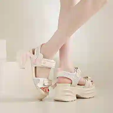 美洲爵士 一字带软底 休闲运动 沙滩凉鞋 女